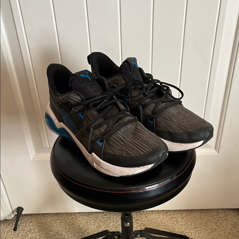 Puma Sneakers Sz 9